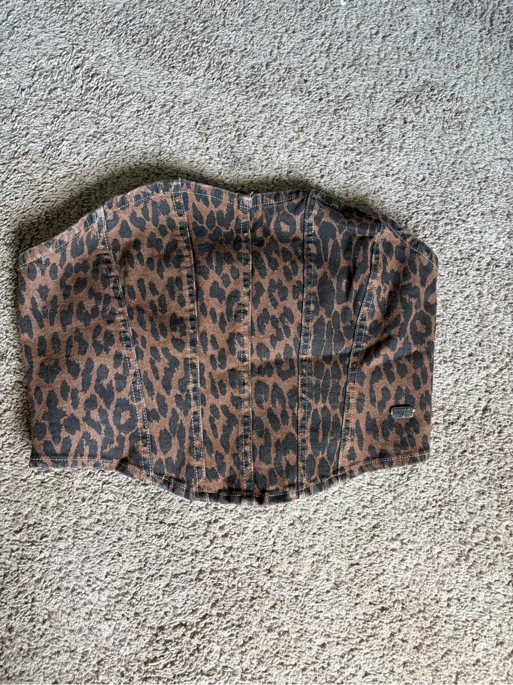 Leopard Print Top - Picture 2 of 4
